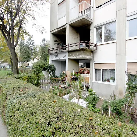 Apartment Maple